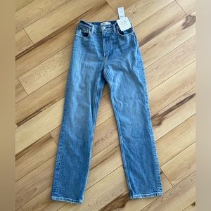 The 90s Straight, Ultra High Rise Jean